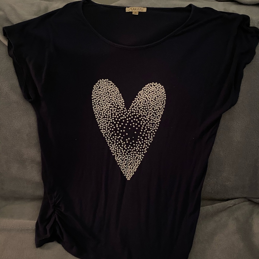 Blue heart maternity tee